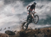 莎拉波娃在老鹰比赛中战术调整，出色防守引发热议！全场沸腾不已