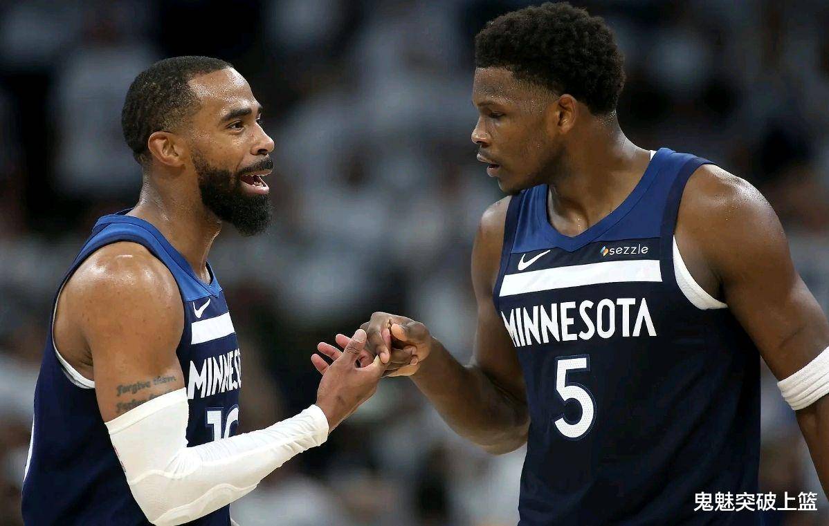 巴黎大师赛常规赛对决在即!明尼苏达森林狼演练定位球,纽约尼克斯密集防守应对的简单介绍 巴黎大师赛常规赛对决在即!明尼苏达森林狼演练定位球,纽约尼克斯密集防守应对的简单介绍