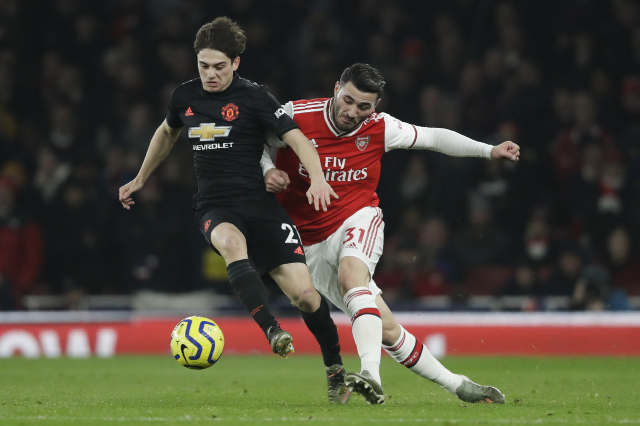 英超转会风云:上海海港盯上锋线强援,肖若腾或成交易筹码 英超转会风云:上海海港盯上锋线强援,肖若腾或成交易筹码